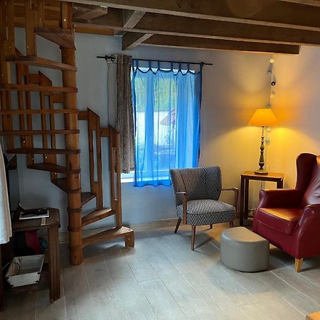 Maison Independante Pour 2 Tout Inclus Tiny House For 2 All Included Teilhet  Exterior photo